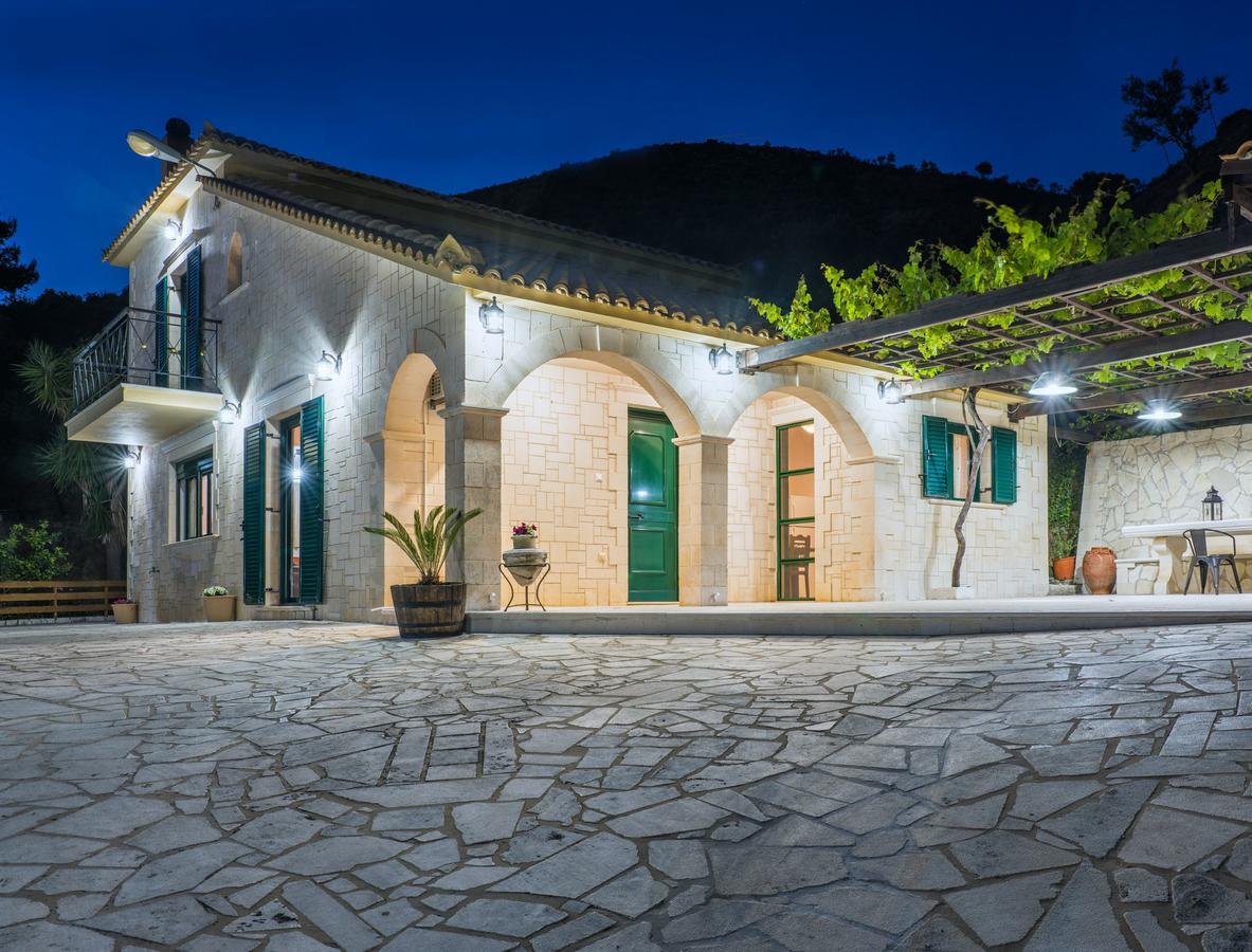 Villa Kanalos - Private Pool & Stunning Views, By Zantewize Kalamákion Buitenkant foto